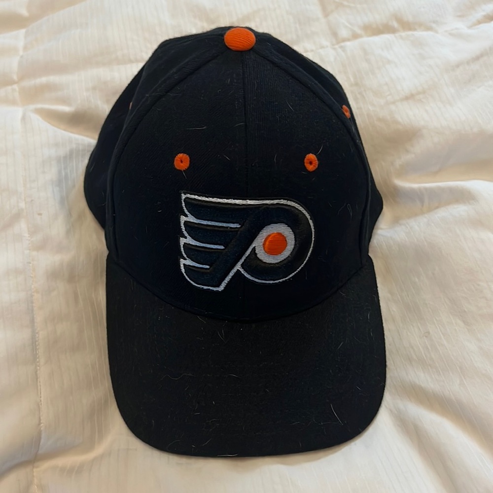 Philadelphia Flyers fitted hat medium/large